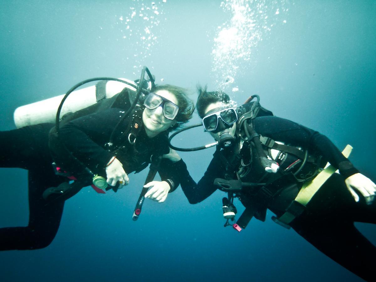 Hotel Brisa Mar ซานตากาตาลีนา ภายนอก รูปภาพ